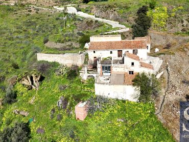 Casa en venda a Cómpeta