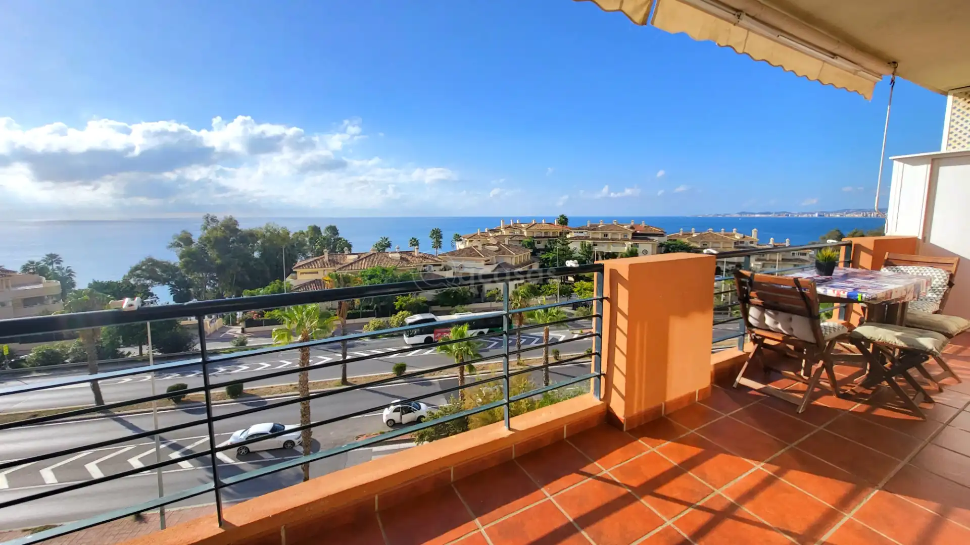 Vista exterior de Apartamento en venta en Torrequebrada