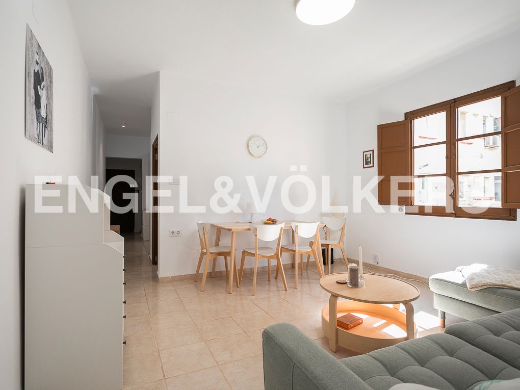 Sala d'estar de Apartament de lloguer en  Valencia Capital amb Aire condicionat, Calefacció i Moblat