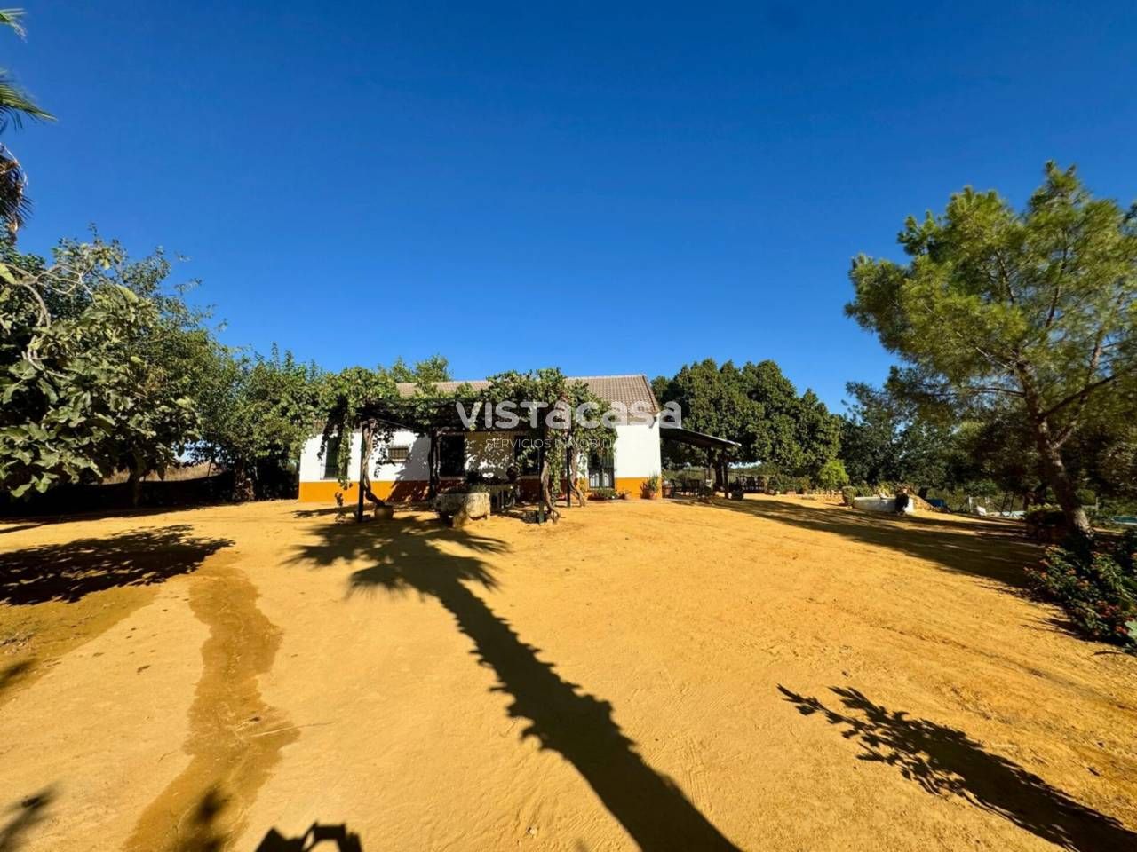 Exterior view of Land for sale in Mairena del Alcor