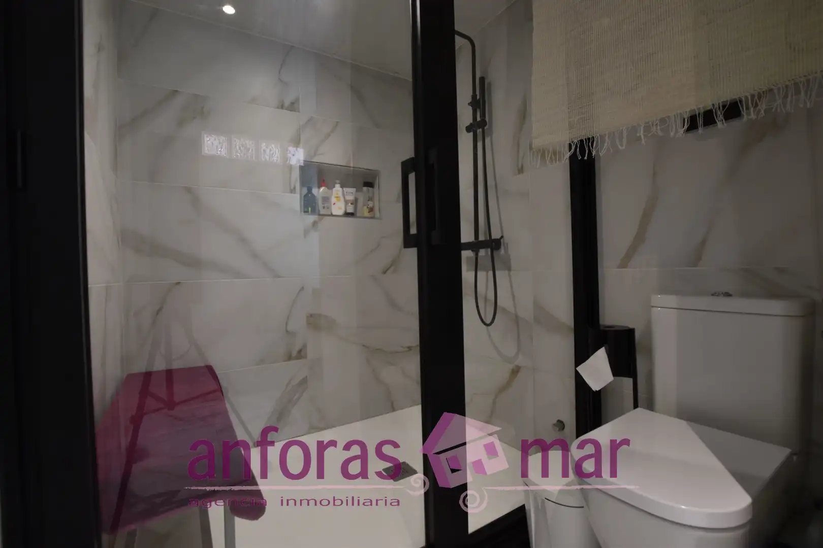 Bany de Casa adosada en venda en La Riera de Gaià amb Aire condicionat, Calefacció i Terrassa