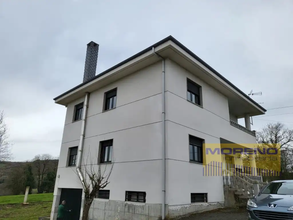 Außenansicht von Haus oder Chalet zum Verkauf in Sarria