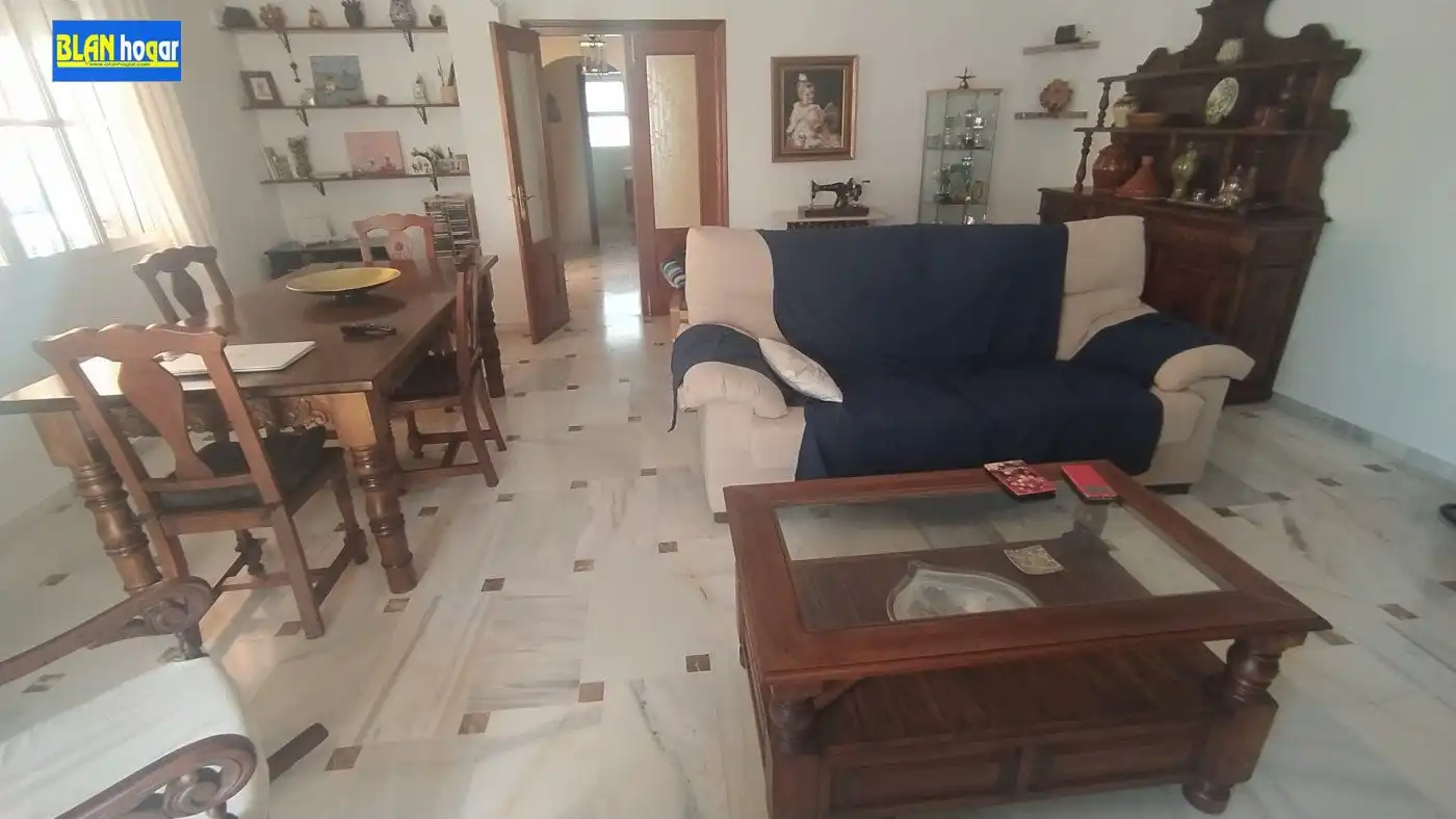 Casa amb piscina en venda a Calle Escritor González Valls, imagen 22