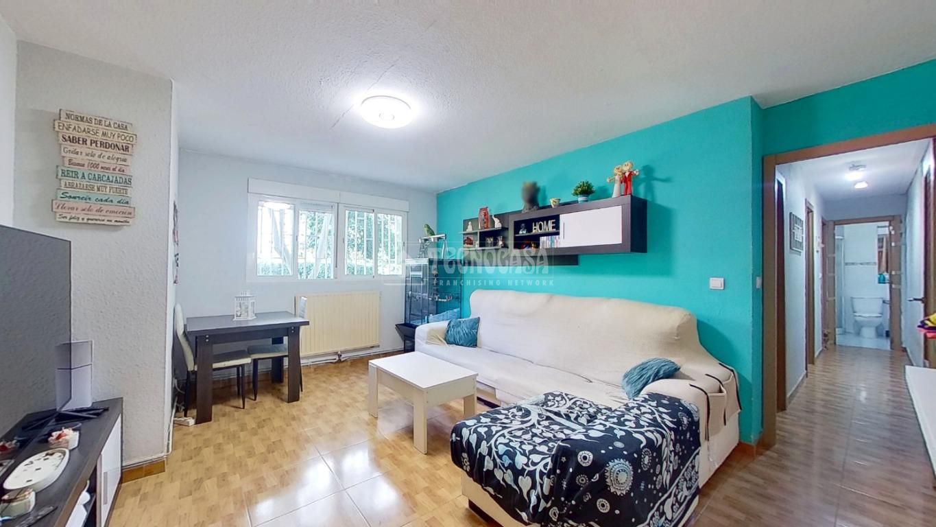 Living room of Flat for sale in Badia del Vallès  with Heating