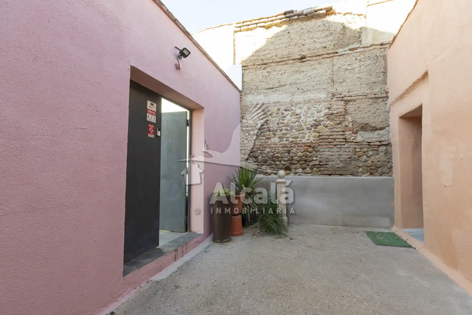 Exterior view of Houses for sale in Alcalá de Henares  with Air Conditioner, Heating and Private garden