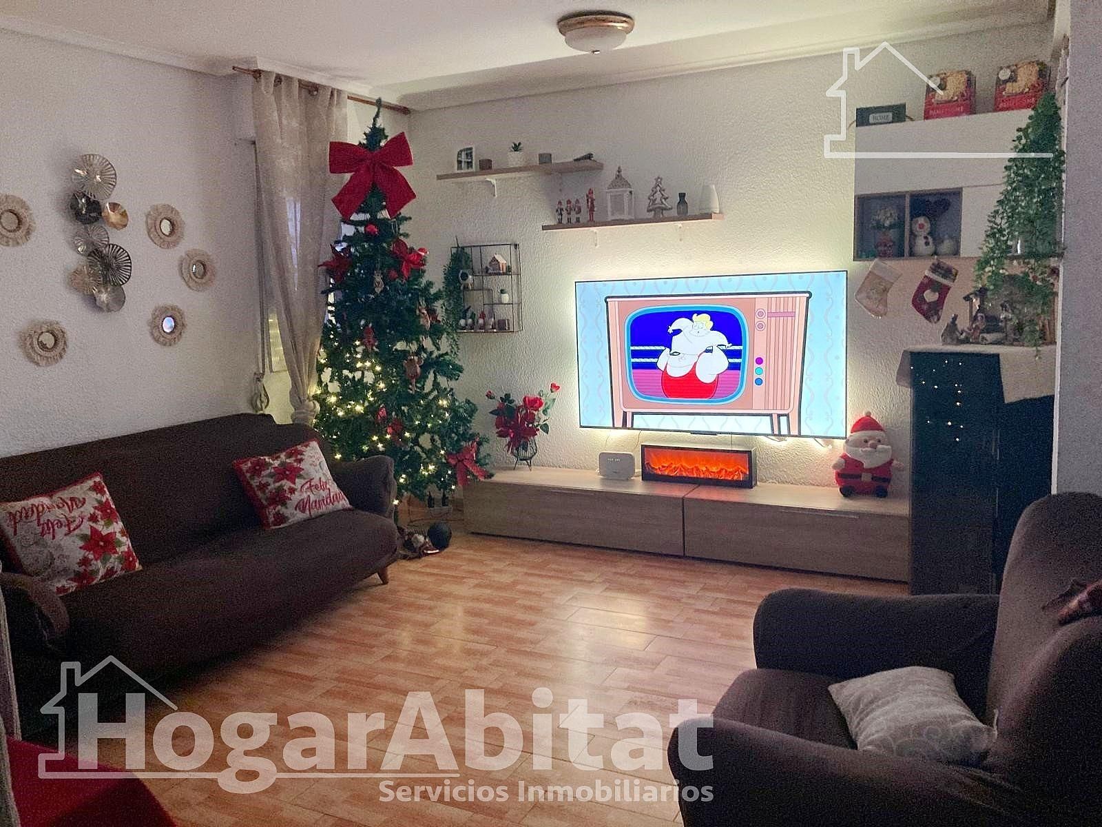 Living room of Flat for sale in Castellón de la Plana / Castelló de la Plana  with Parquet flooring and Balcony