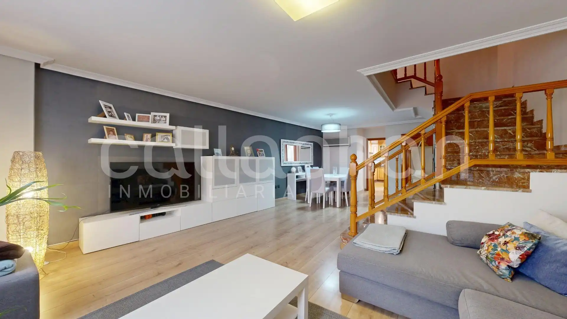 Sala de estar de Casa adosada en venta en Benetússer con Aire acondicionado, Calefacción y Terraza