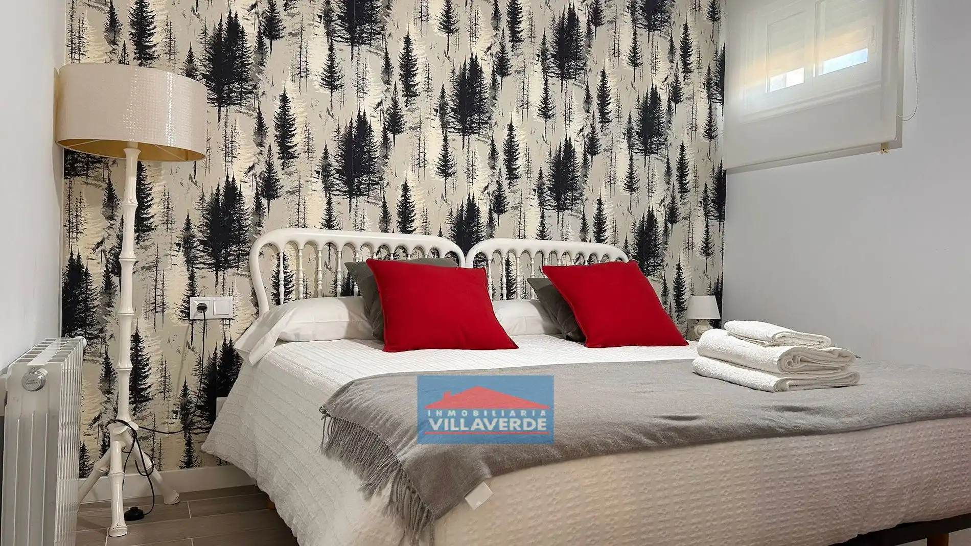 Bedroom of Flat for rent in Cangas   with Furnished