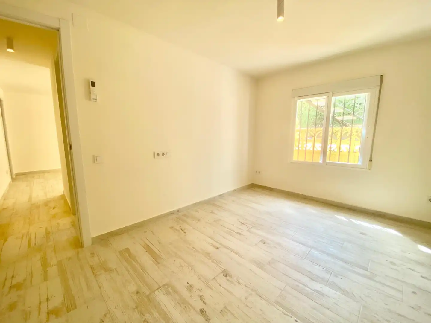 Habitación de Casa o chalet de alquiler en L'Alfàs del Pi con Aire acondicionado, Calefacción y Jardín privado