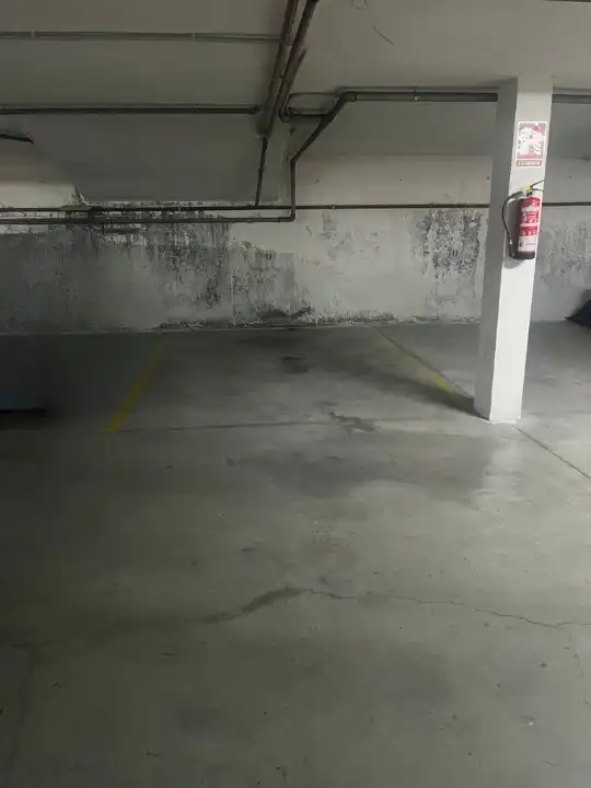 Garage zur Miete in Calle de la Azucena, Meco pueblo