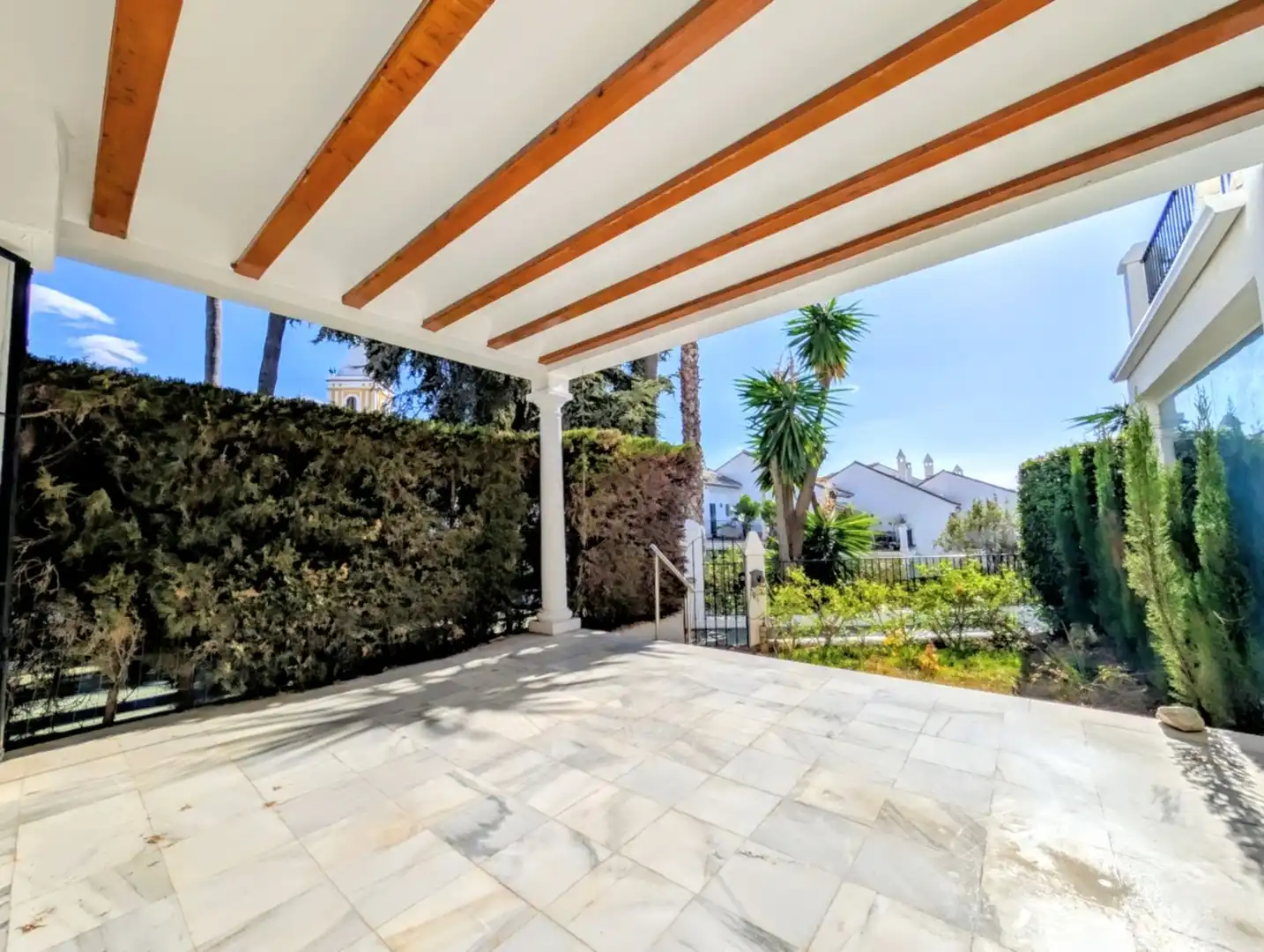 Jardín de Casa adosada en venta en Marbella con Aire acondicionado y Piscina comunitaria