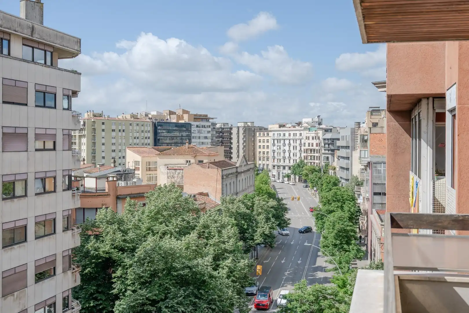 Vista exterior de Apartament de lloguer en Girona amb Calefacció, Parquet i Terrassa