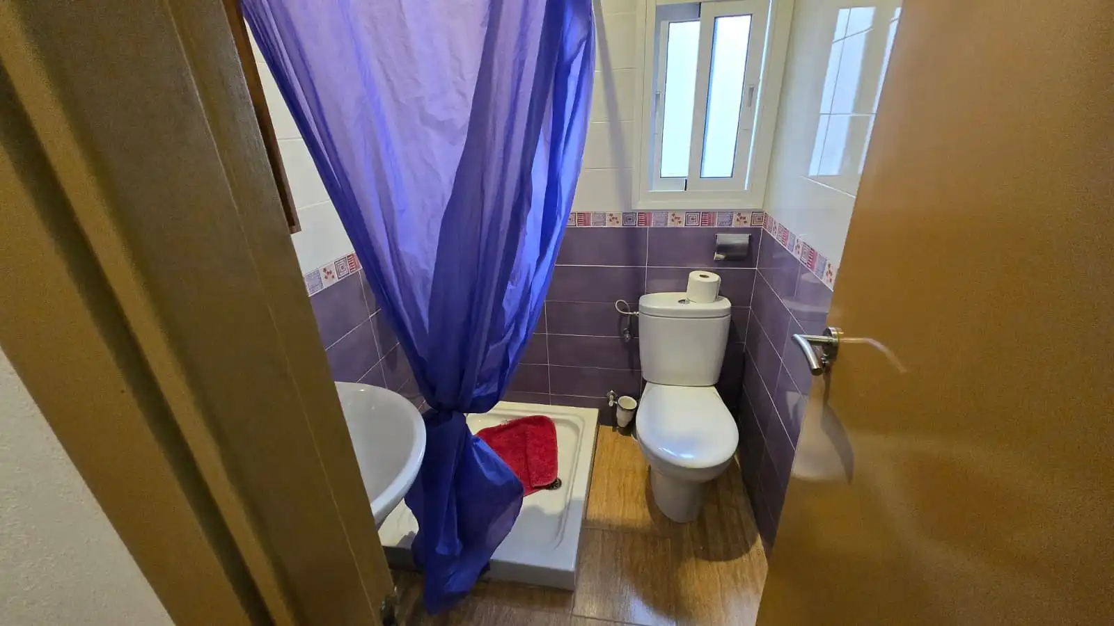 Bathroom of Houses for sale in Alhaurín de la Torre  with Air Conditioner, Private garden and Storage room