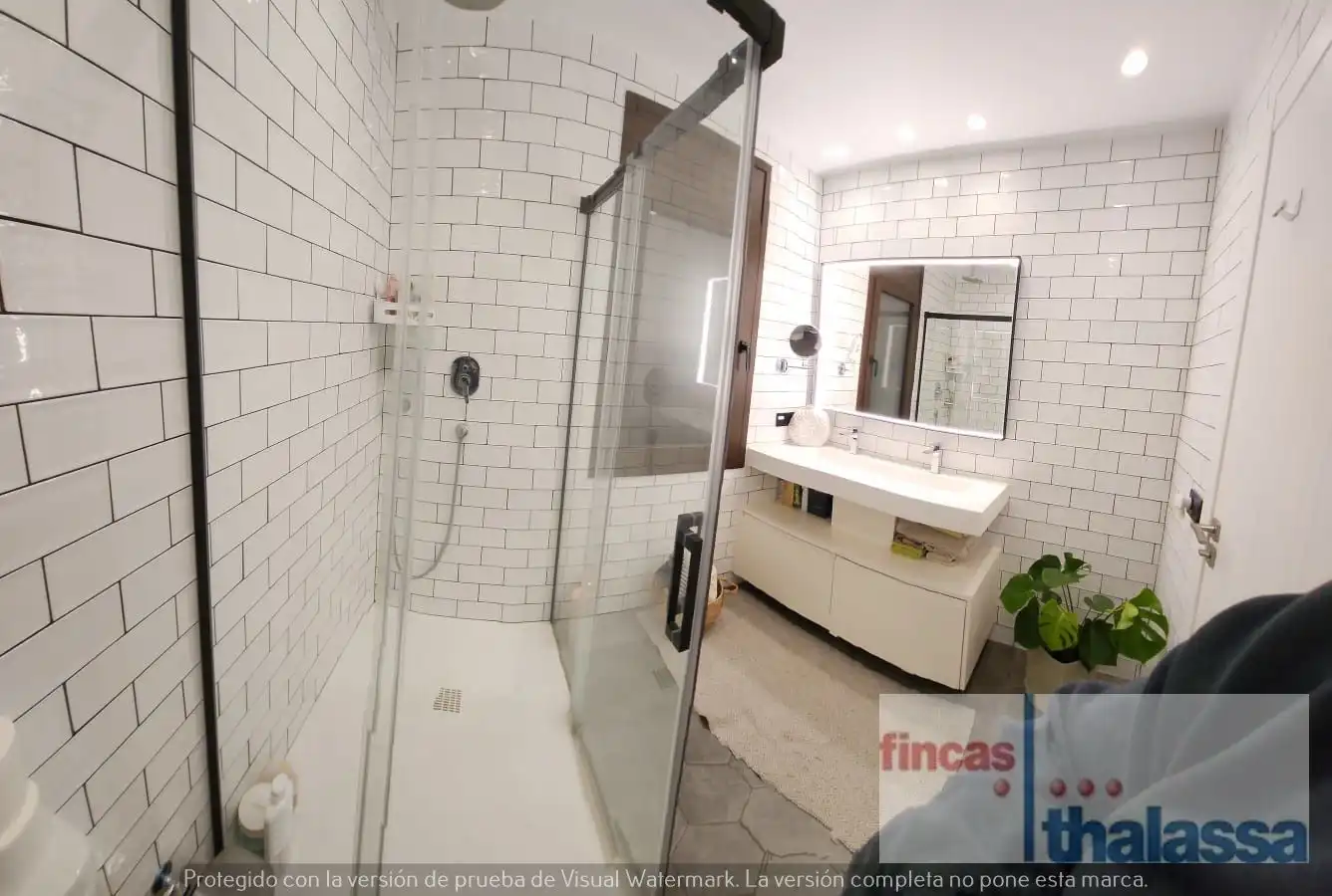 Casa amb piscina en venda a Fenals, imagen 16