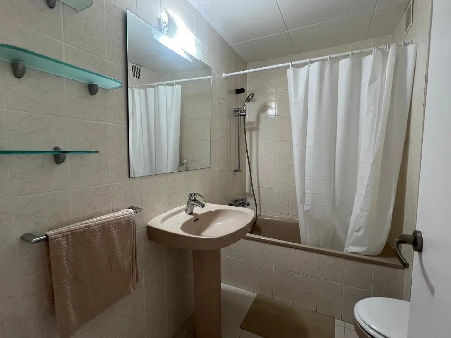 Apartamento con piscina en alquiler en Camino Volta 3, imagen 4
