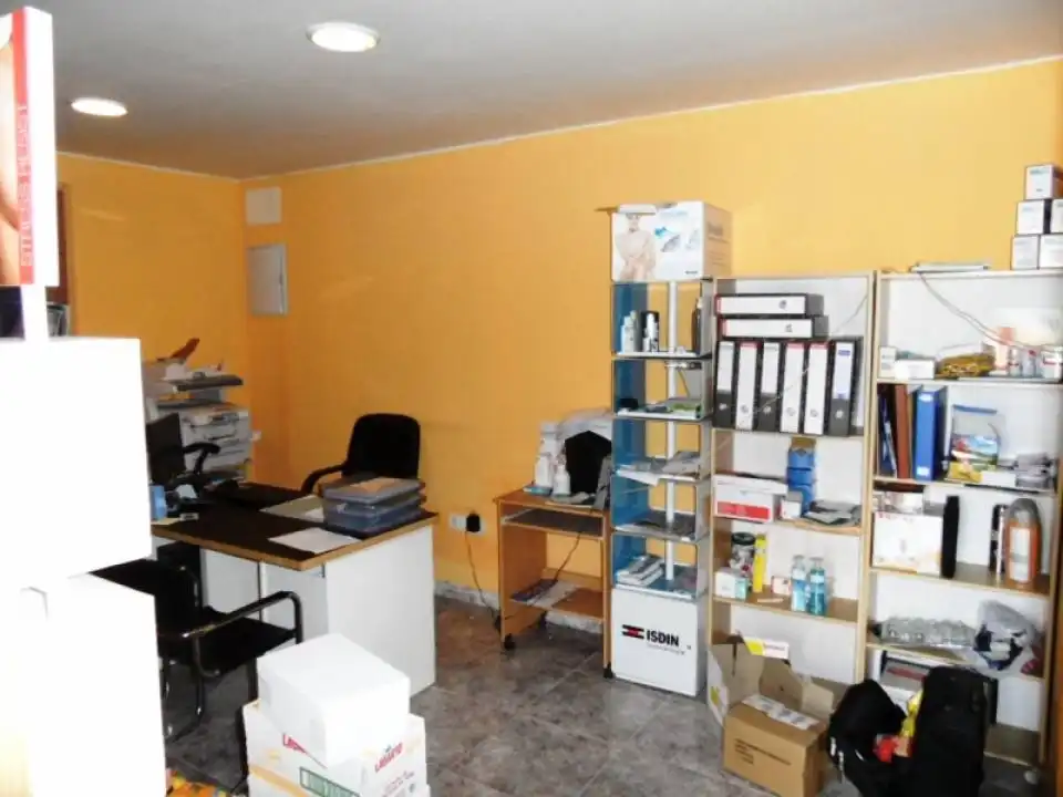 Business premises to rent in Centro