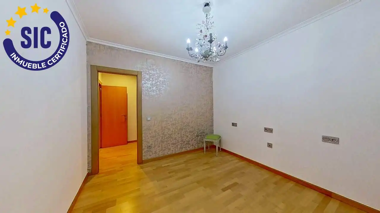 Schlafzimmer von Haus oder Chalet zur Miete in Chiva mit Heizung und Terrasse