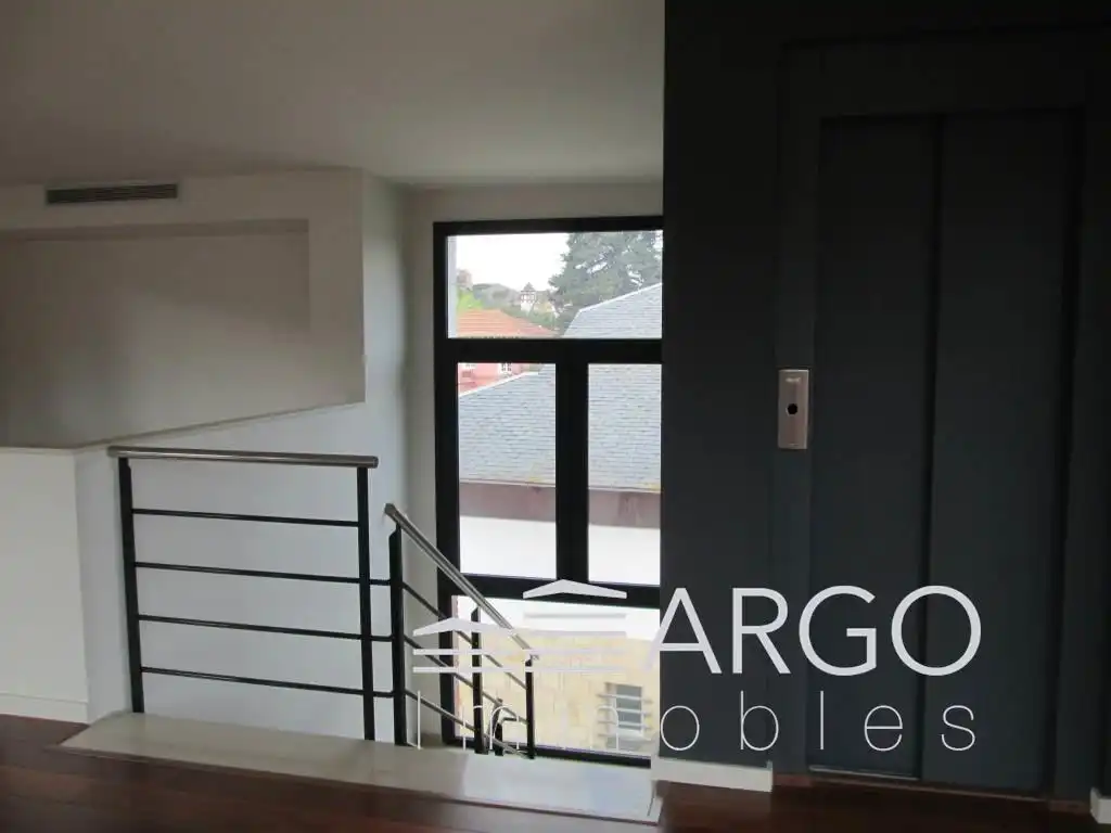 Balcony of Houses for sale in Sant Cugat del Vallès  with Air Conditioner, Heating and Private garden
