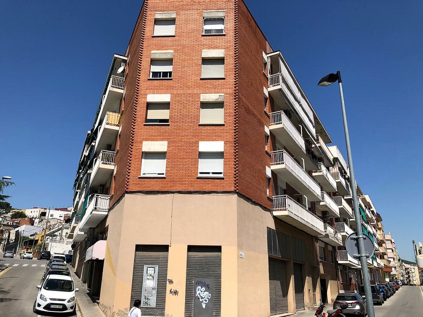 Vista exterior de Local en venta en Sant Vicenç Dels Horts