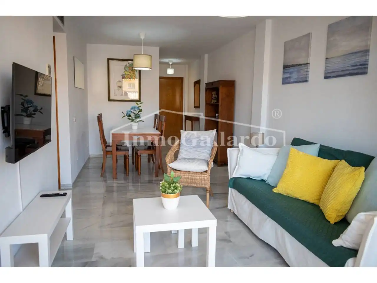Apartments for rent in Almayate