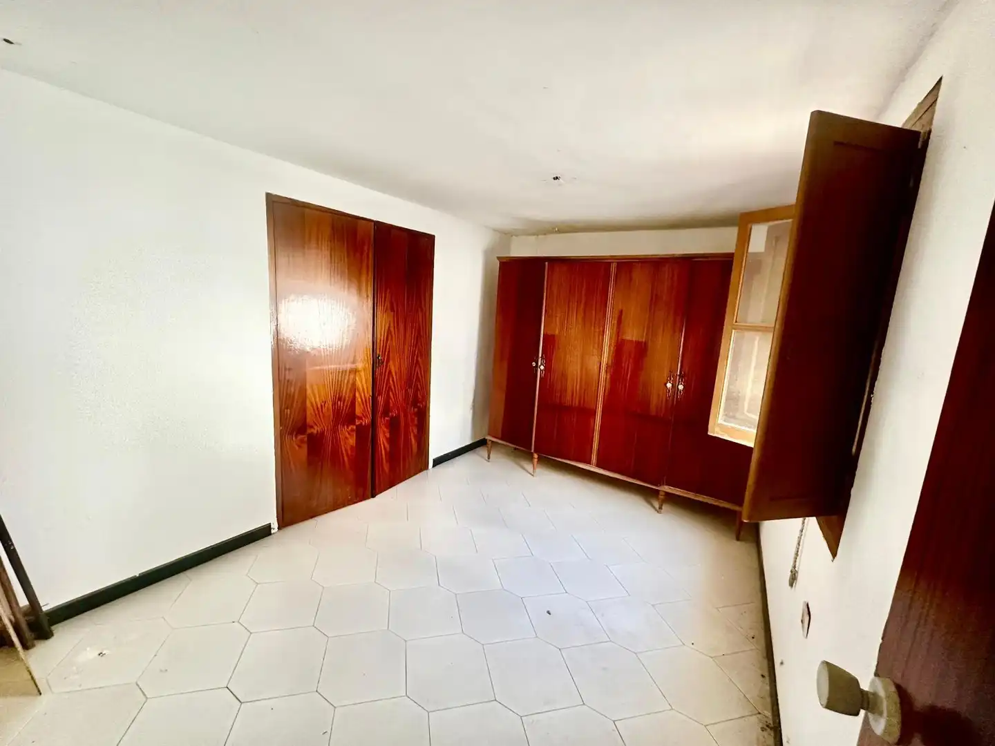 Haus oder Chalet zum Verkauf in Lopera mit Privatgarten, Terrasse und Balkon