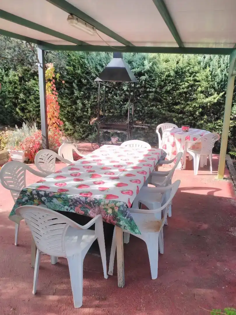 Terrassa de Casa o xalet en venda en Valdecaballeros amb Aire condicionat i Piscina