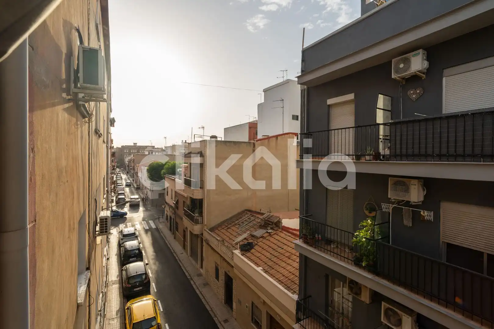 Exterior view of Flat for rent in Torrent  with Air Conditioner and Terrace