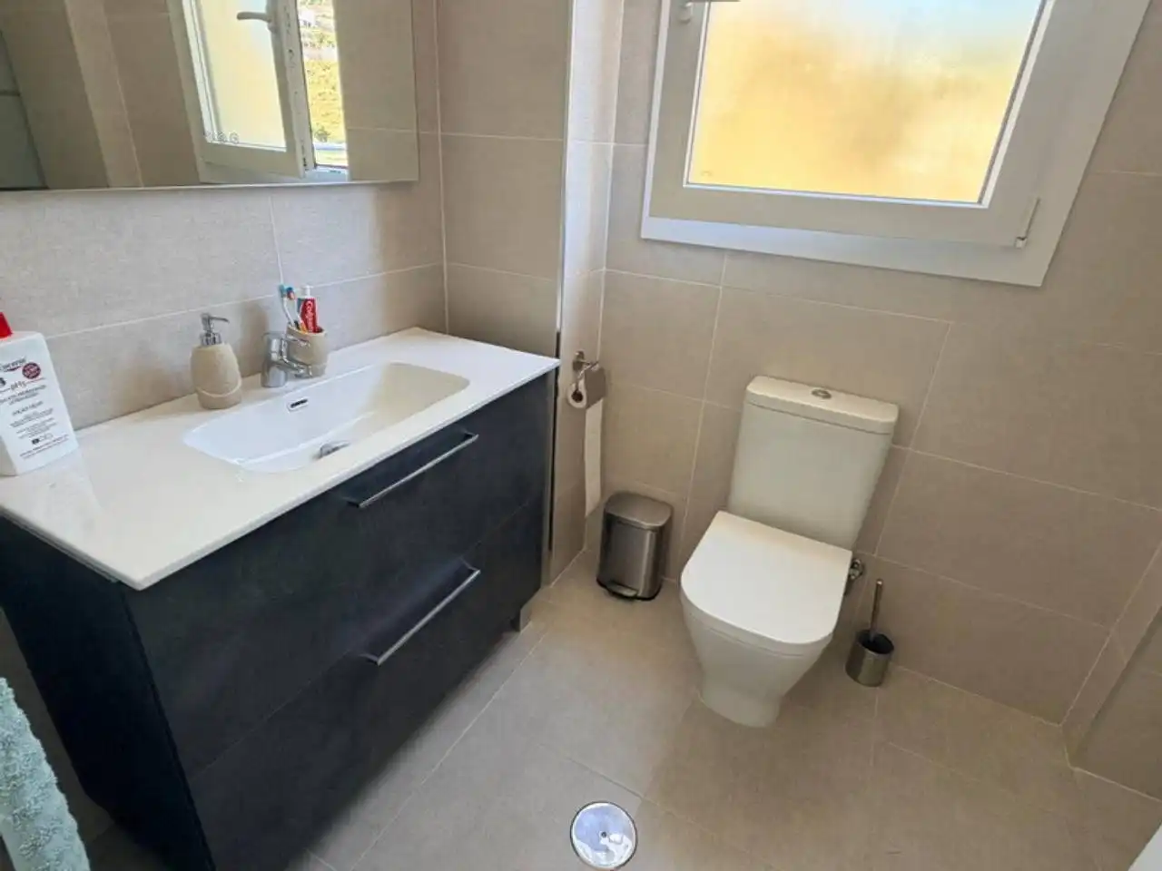 Badezimmer von Dachboden zur Miete in Velilla - Velilla Taramay
