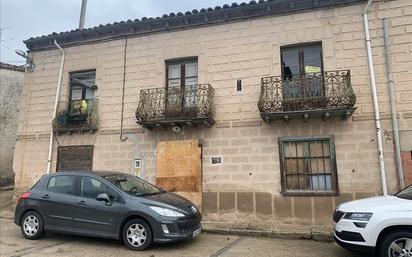 Vista exterior de Casa o xalet en venda en Pampliega amb Terrassa