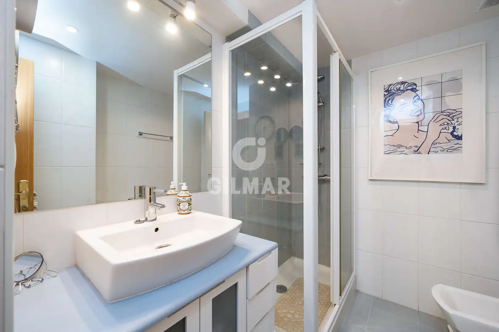 Badezimmer von Wohnung zum Verkauf in Madrid mit Heizung, Abstellraum und Balkon