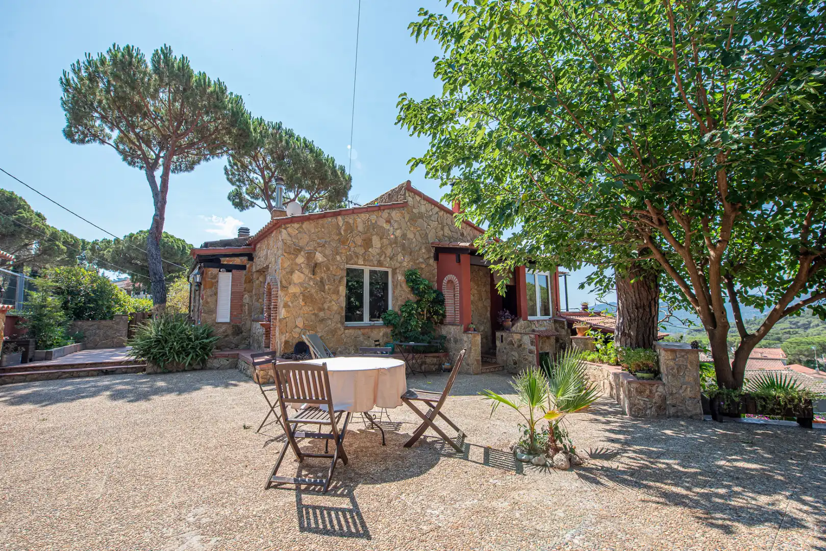 Casa con terraza en venta en Carrer del Dolmen Mas Bousarenys, imagen 2