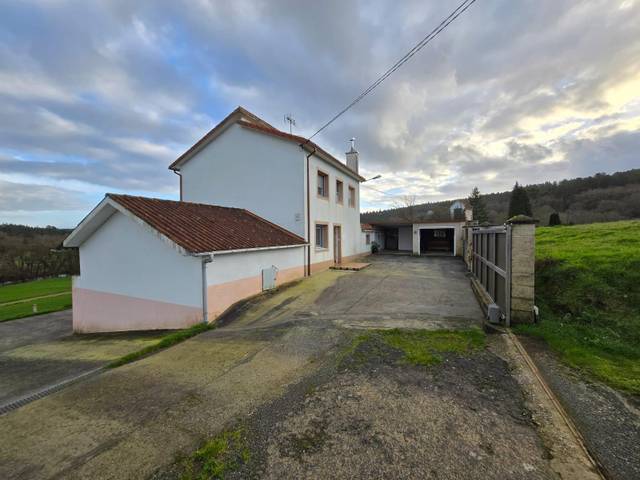 Casa-chalet en Venta en Tordoia