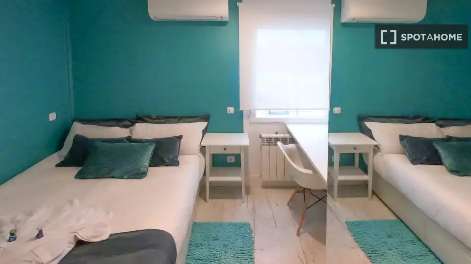 Room in Prosperidad - Delicias