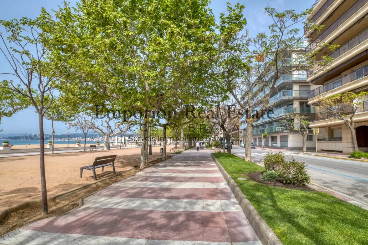Exterior view of Flat for rent in Palamós  with Air Conditioner, Terrace and Furnished