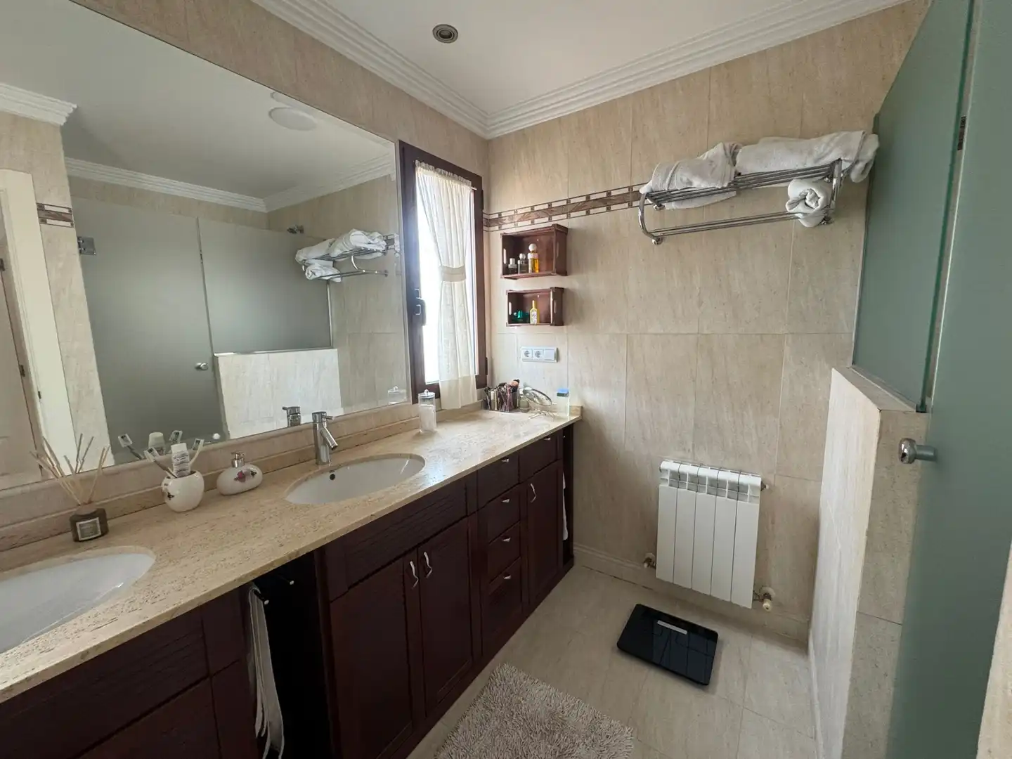 Baño de Casa o chalet en venta en Alicante / Alacant con Aire acondicionado, Calefacción y Jardín privado