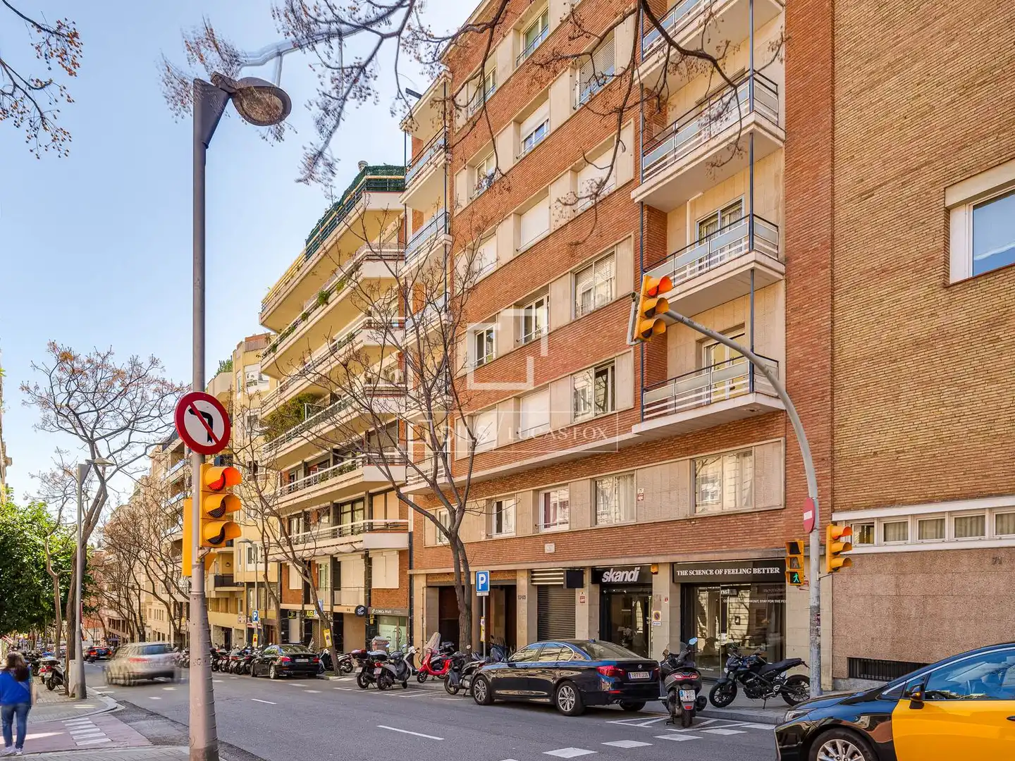 Exterior view of Flat for sale in Barcelona  with Storage room
