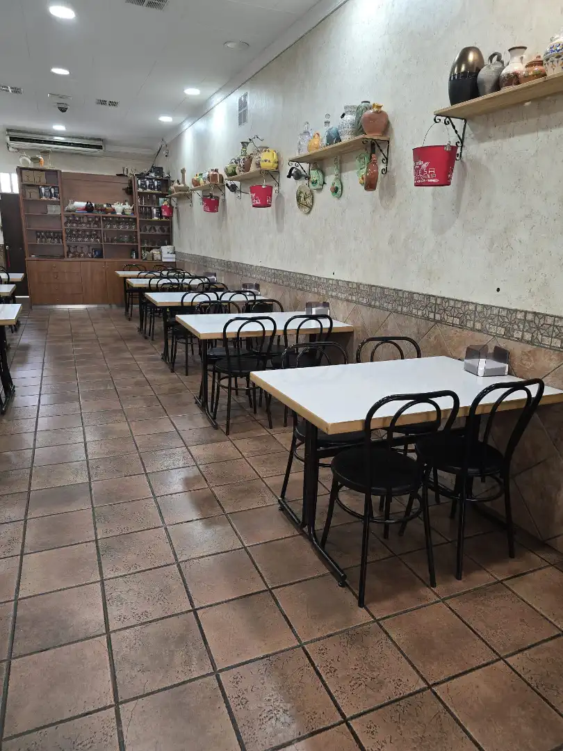 Business premises for transfer in Carrer Badalona 31, imagen 11
