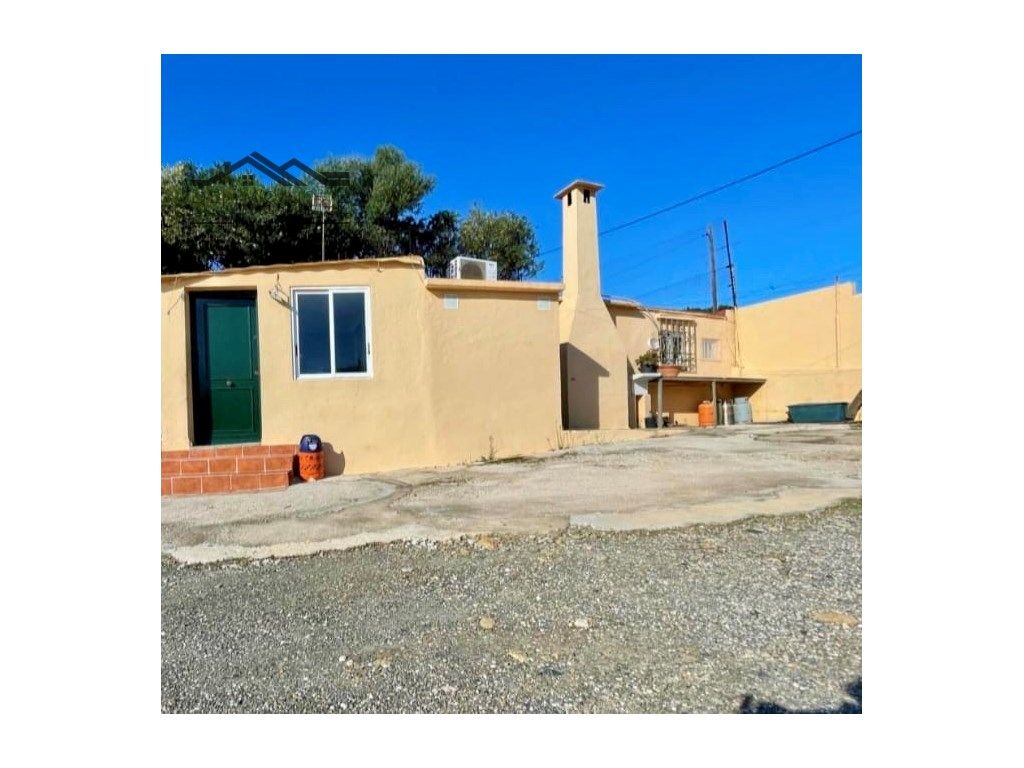 Vista exterior de Finca rústica en venta en Estepona con Terraza y Piscina