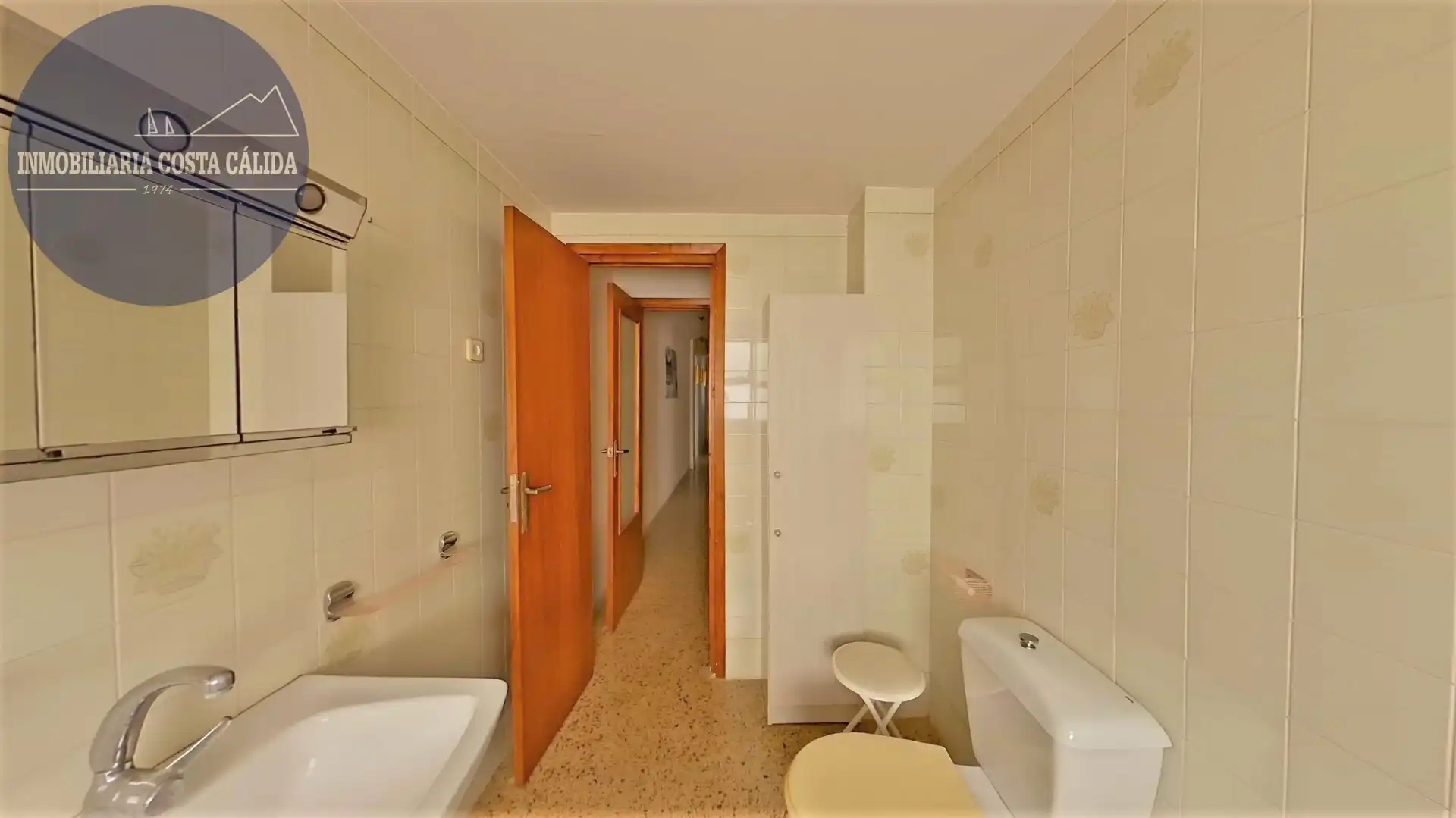 Baño de Piso en venta en Águilas con Amueblado y Balcón