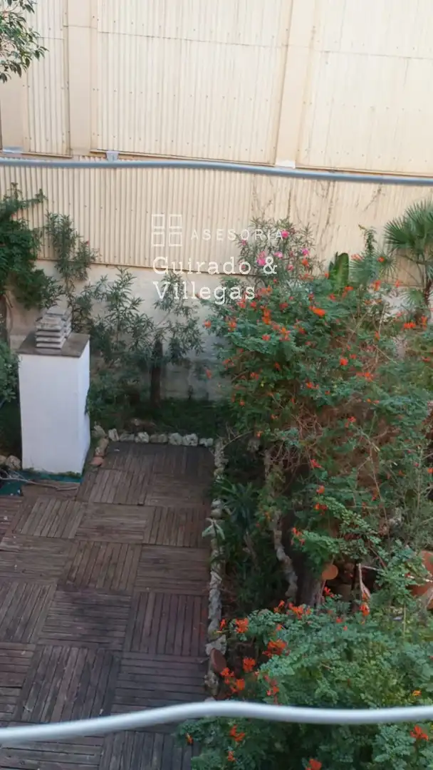 Jardín de Piso en venta en Barcelona con Terraza y Amueblado