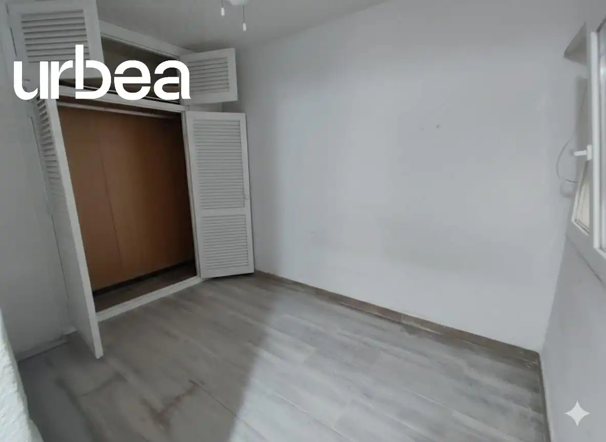 Bedroom of Flat for sale in Málaga