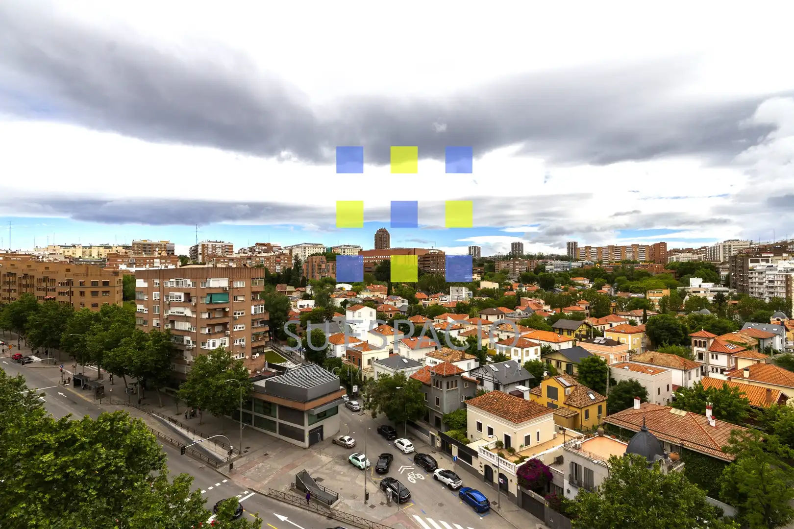 Vista exterior de Ático en venta en Madrid con Aire acondicionado, Calefacción y Parquet