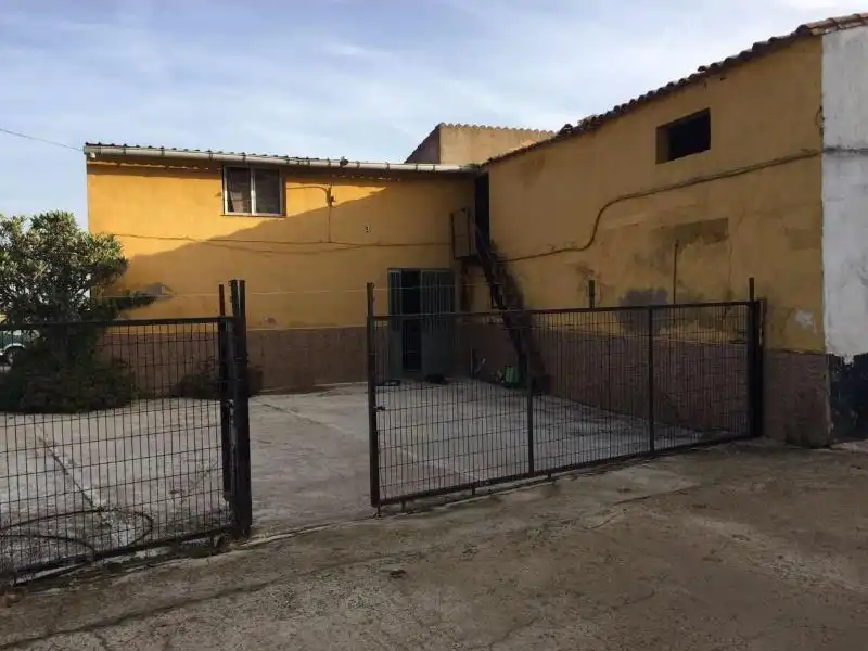 Vista exterior de Nave industrial en venta en Carbajo