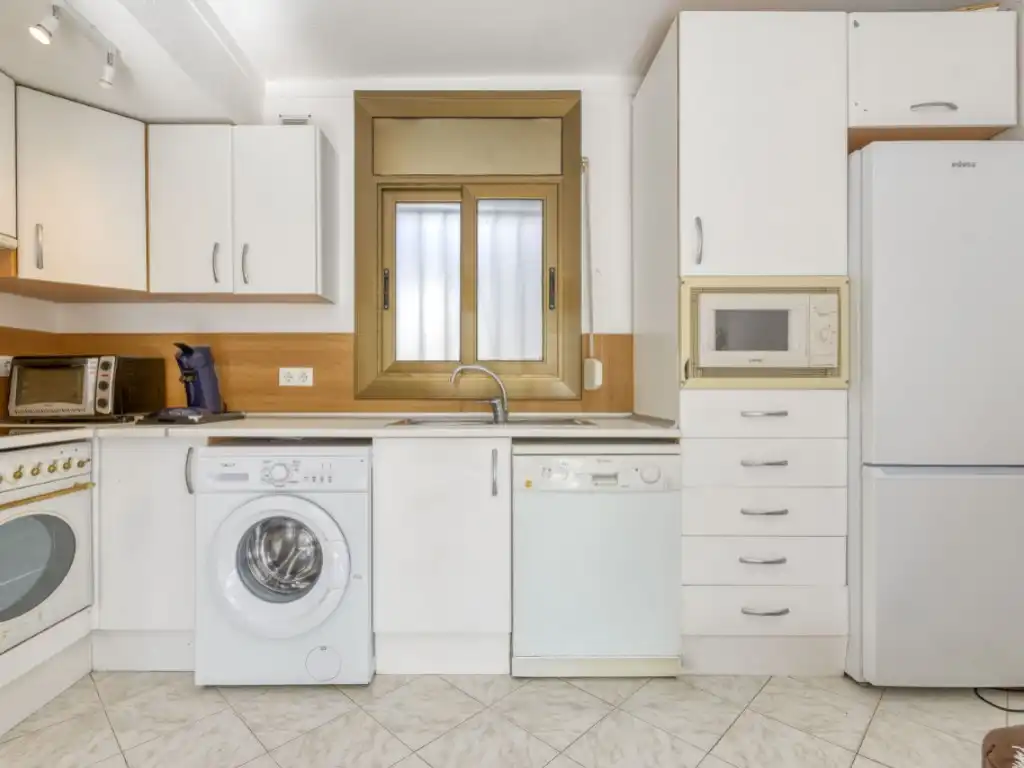 Piso con piscina en venta en Calle De Josep Carner 8, imagen 8