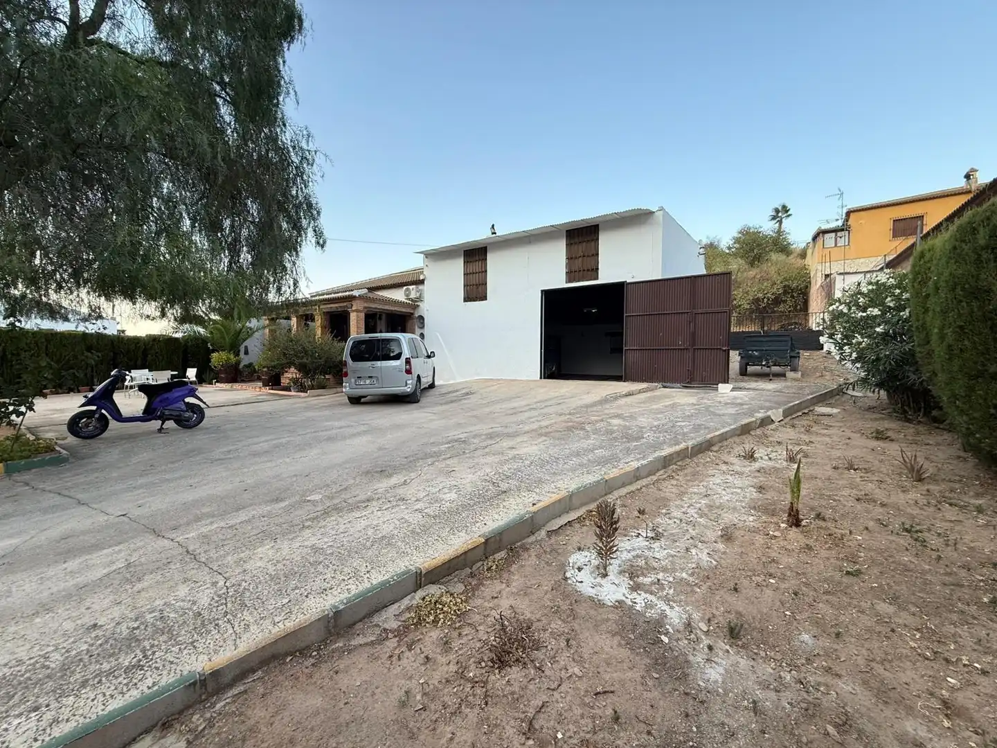 Vista exterior de Finca rústica en venda en Alameda amb Aire condicionat, Jardí privat i Terrassa