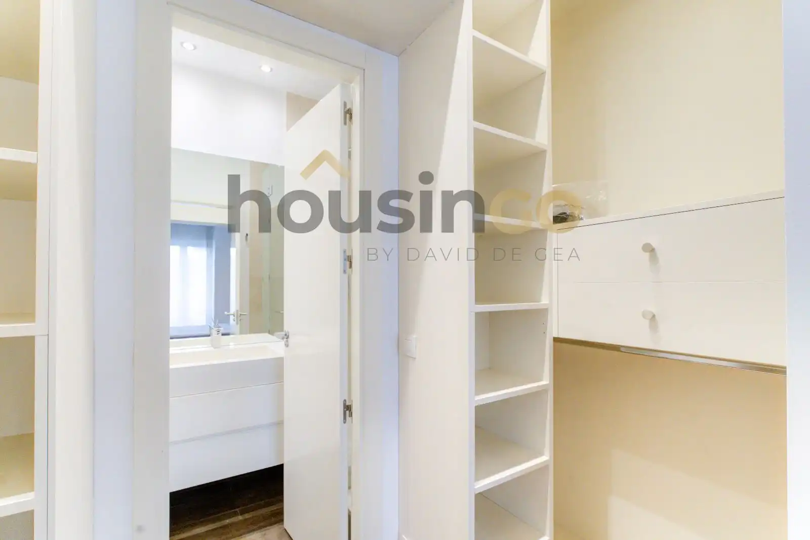 Schlafzimmer von Wohnung zum Verkauf in Madrid mit Klimaanlage, Heizung und Parkett