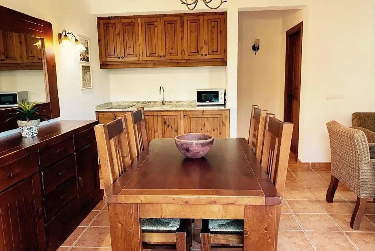 Comedor de Edificio en venta en Ses Salines con Piscina comunitaria