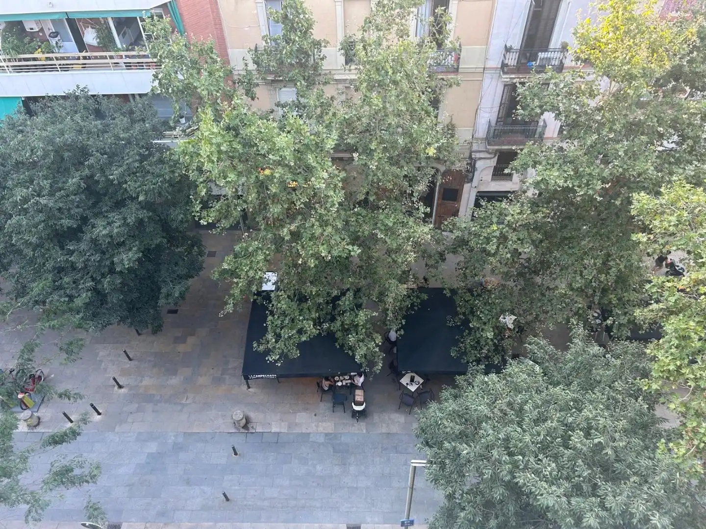 Terrassa de Pis de lloguer en  Barcelona Capital amb Aire condicionat i Balcó
