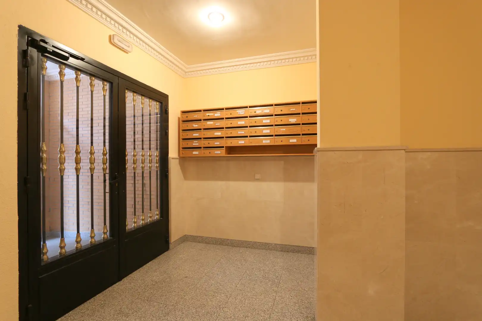 Piso en venta en Madrid con Aire acondicionado, Trastero y Amueblado