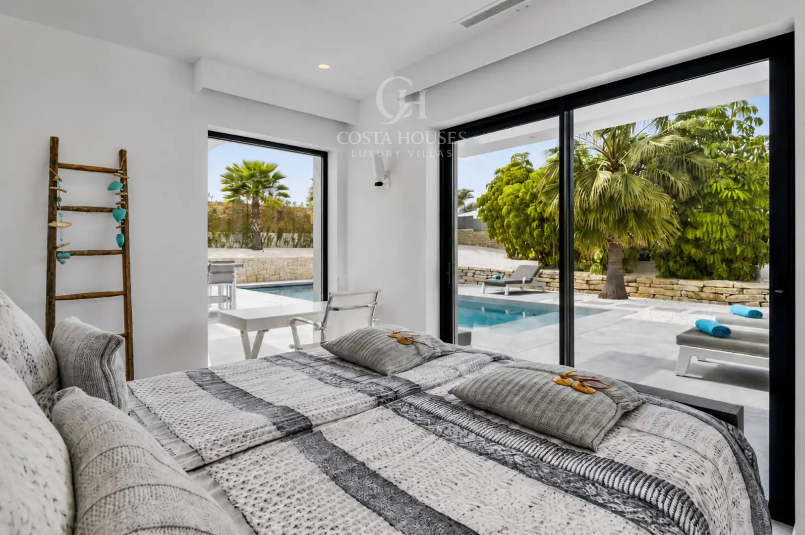 Chalet con piscina en venta en Cap Martí - El Tossalet - Pinomar, imagen 9